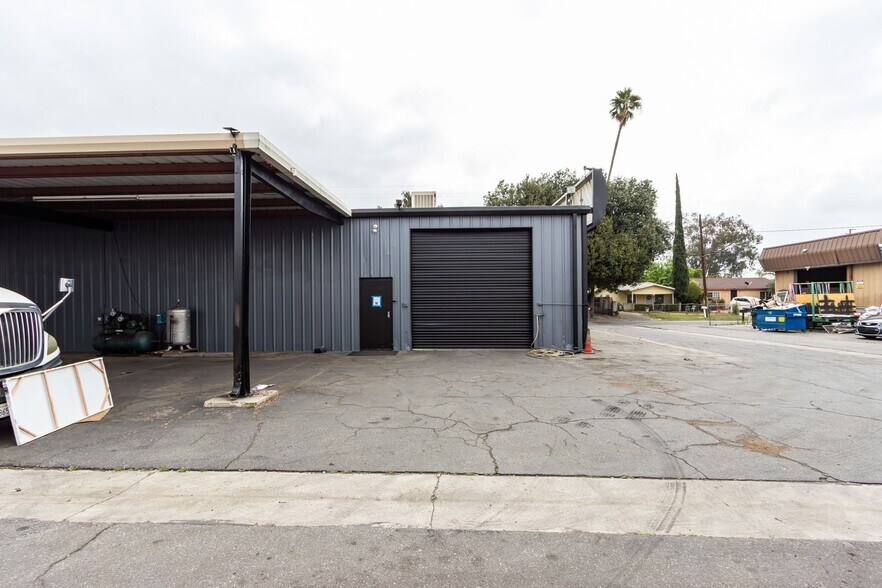 More Photos Of 448 S Pershing Ave, San Bernardino Warehouse For Sale