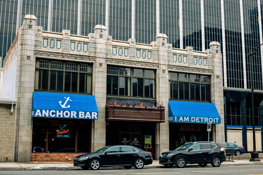 More Photos Of 450 W Fort St, Detroit Office For Sale