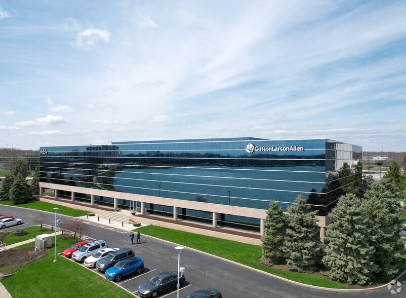 More Photos Of 9355 Delegates Row, Indianapolis Unknown For Lease