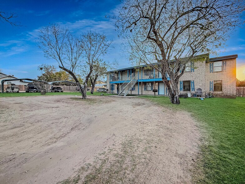 More Photos Of 1870 King David Dr, Three Rivers Apartments For Sale