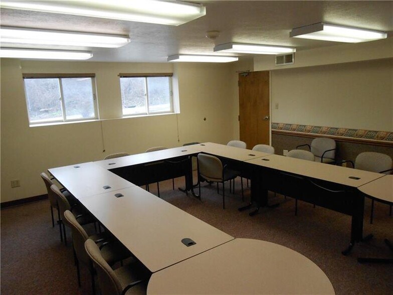 More Photos Of 5081 Old Clairton Rd, Pittsburgh Office For Lease