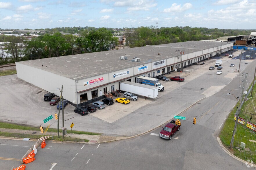 More Photos Of 3230 Messer Airport Hwy, Birmingham Warehouse For Lease