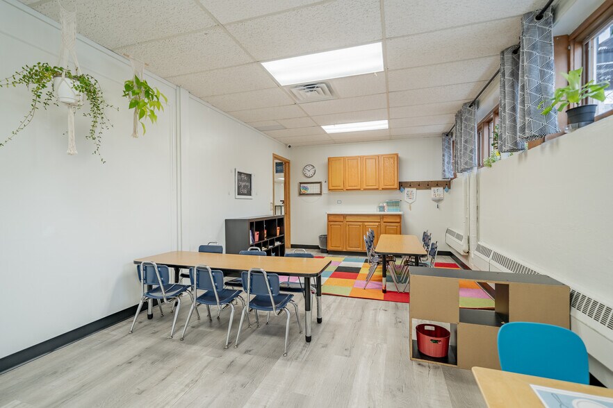 More Photos Of 1331 High Ave, Oshkosh Religious Facility For Sale