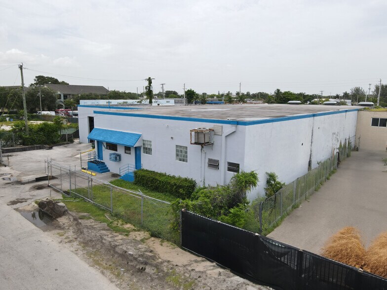 More Photos Of 7545 NW 26th Ave, Miami Warehouse For Sale
