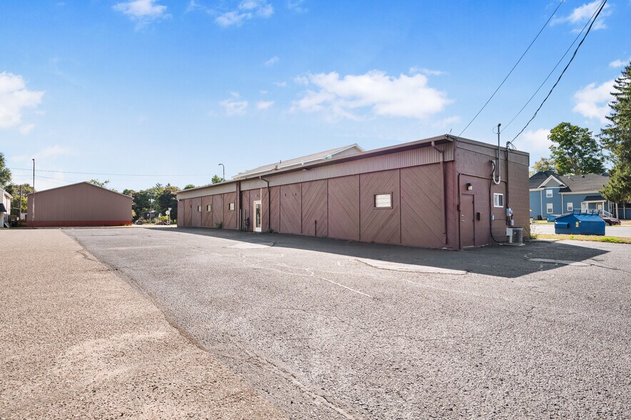 More Photos Of 605 N State St, Big Rapids Loft Creative Space For Sale