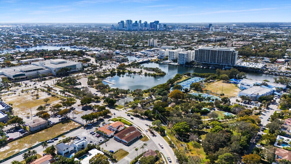 More Photos Of 1130 Bayview Dr, Fort Lauderdale Medical For Lease