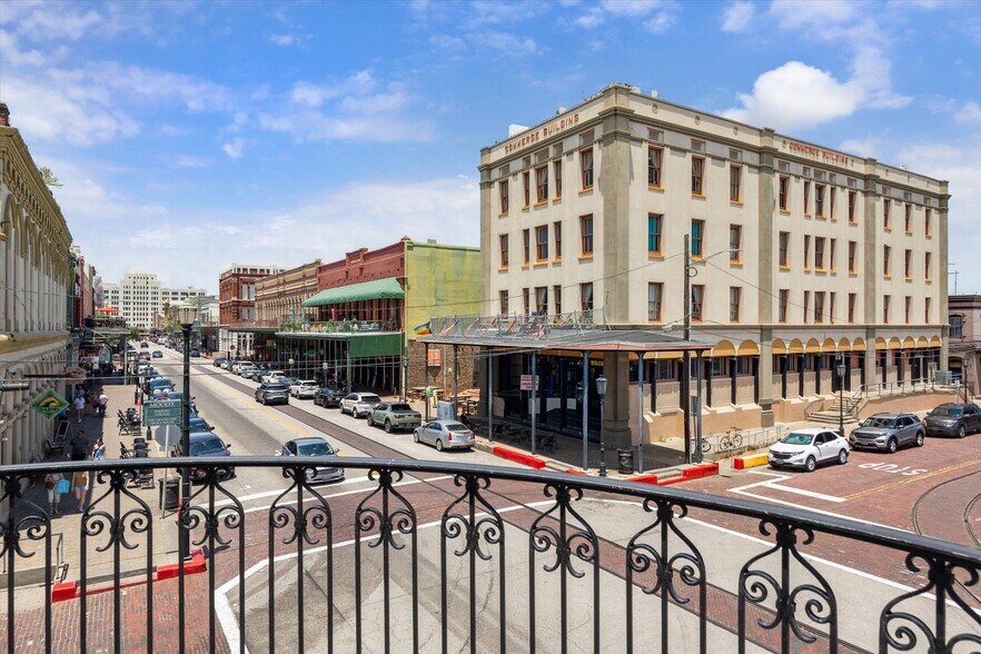 More Photos Of 210 Moody Ave, Galveston Storefront Retail Office For Sale