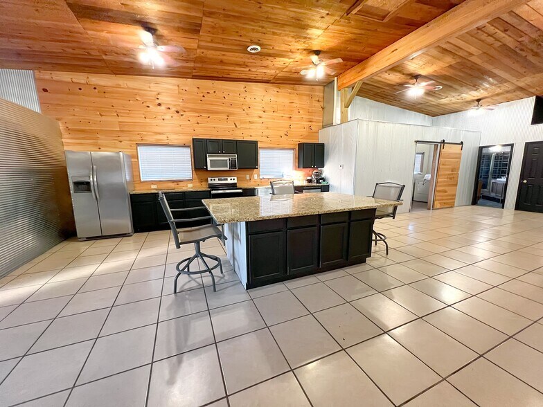 More Photos Of 2982 Harvey Bowden Rd, Paris Winery Vineyard For Sale