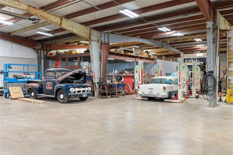 More Photos Of 6070 Hwy 183 N, Early Warehouse For Sale