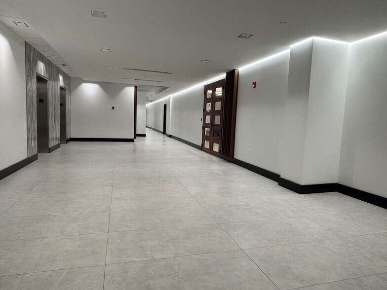 More Photos Of 900 SE 3rd Ave, Fort Lauderdale Office For Lease