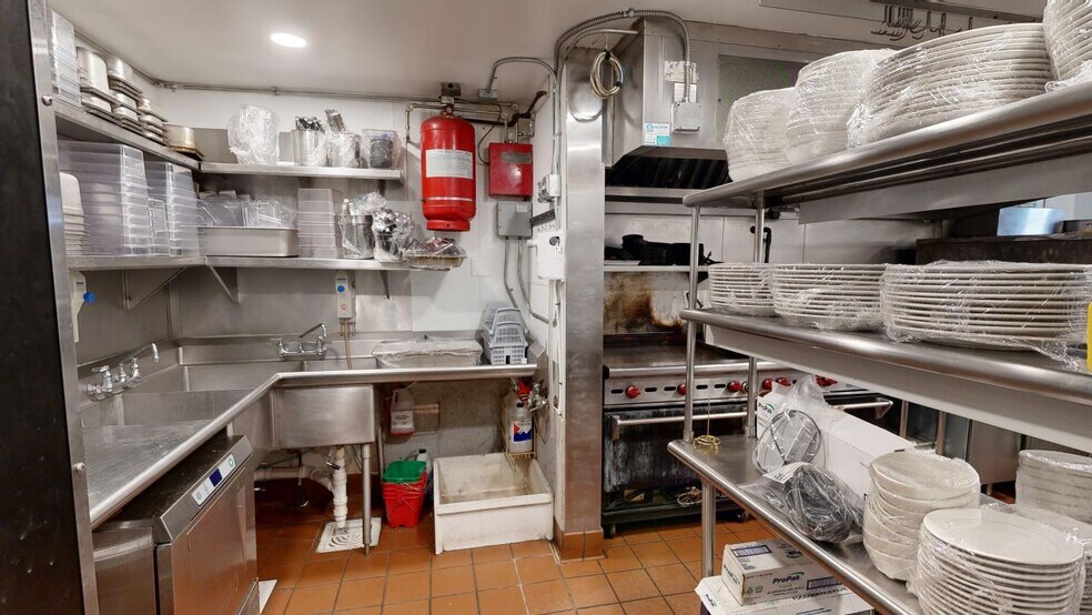 More Photos Of 300 W Third St, Lake City Restaurant For Sale