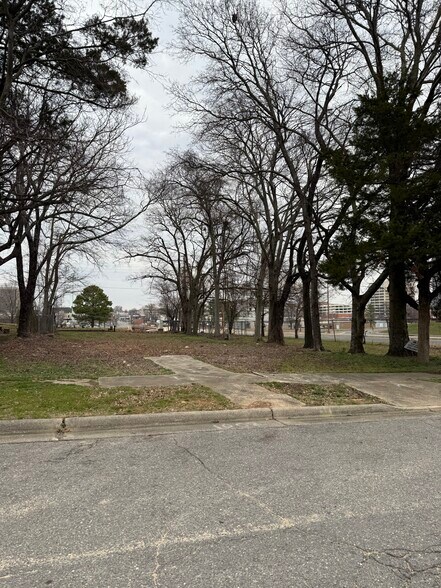 More Photos Of 1002 W 11th St, Little Rock Land For Sale