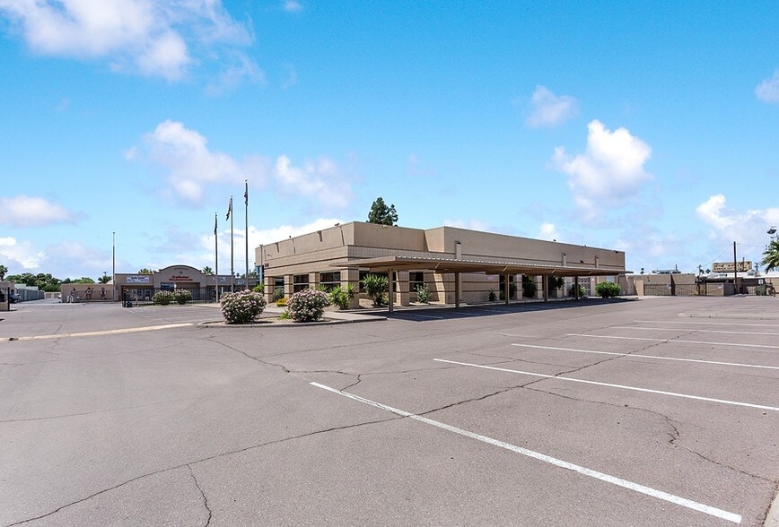 More Photos Of 3118 E McDowell Rd, Phoenix Office For Lease