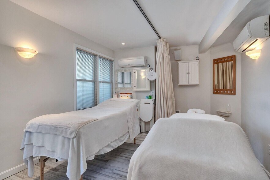 More Photos Of 139 A Bradford St, Provincetown Storefront Retail Residential For Sale