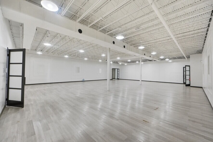 More Photos Of 3425 Sinclair Ln, Baltimore Warehouse For Sale