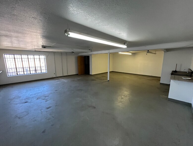 More Photos Of 1901 S Bannock St, Denver Warehouse For Lease