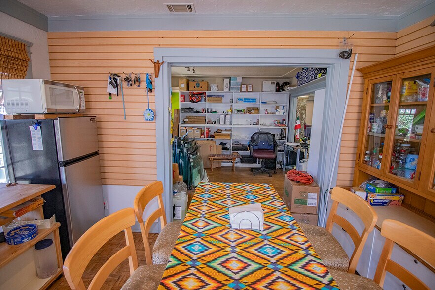 More Photos Of 215 E Fesler St, Santa Maria Storefront For Sale