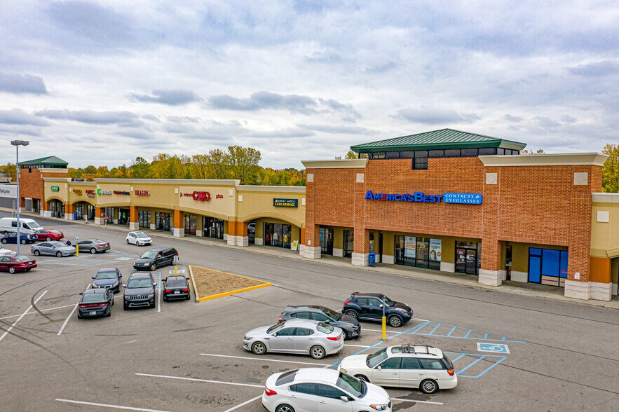 More Photos Of 3175 W 3rd St, Bloomington Unknown For Lease