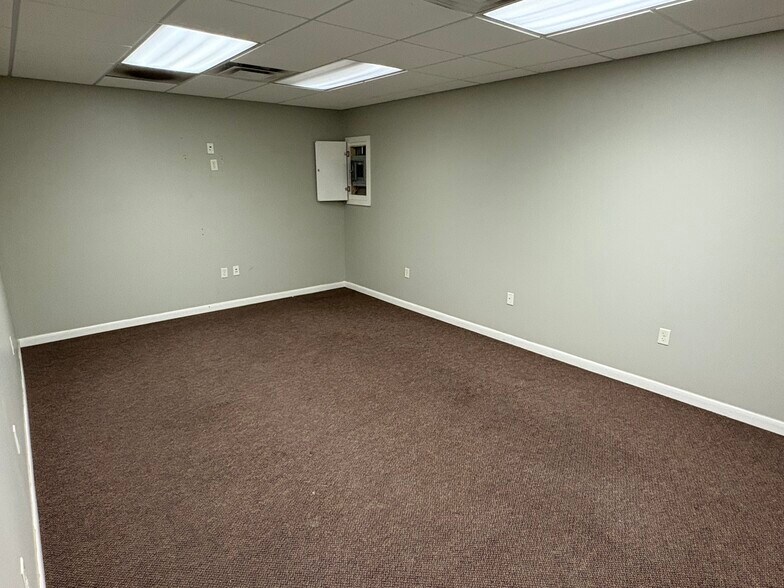 More Photos Of 955 Military Rd, Buffalo Industrial For Sale