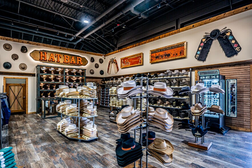 More Photos Of 4901 N Kickapoo Ave, Shawnee General Retail For Sale