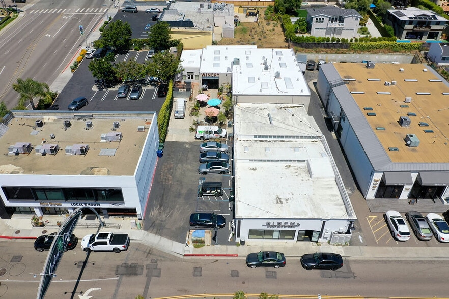More Photos Of 118 S Cedros Ave, Solana Beach Storefront For Sale