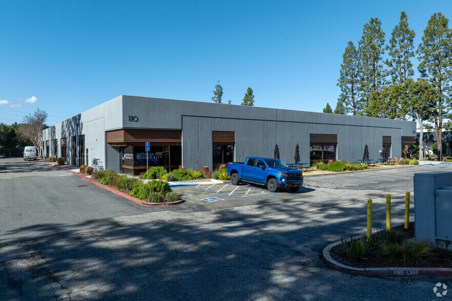 More Photos Of 110 Pioneer Way, Mountain View Research And Development For Lease