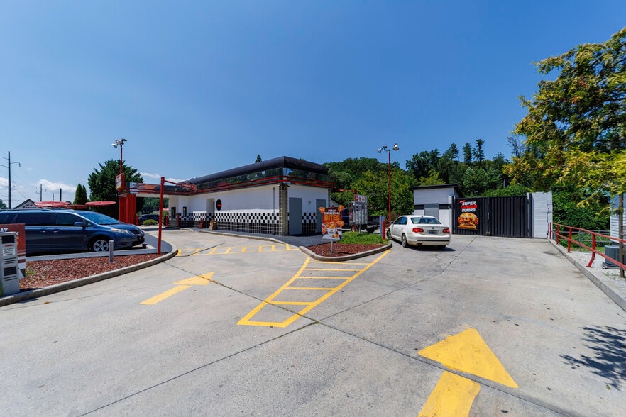 More Photos Of 12 Bo James St, Clayton General Retail For Sale