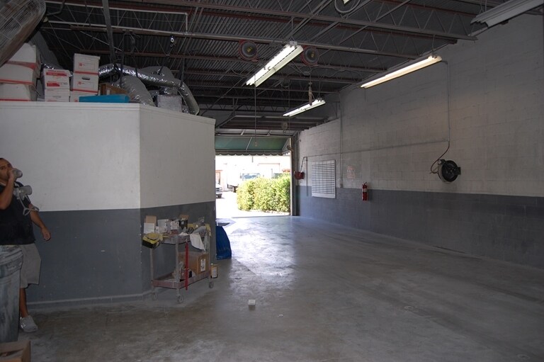 More Photos Of 1801 NW 29th St, Oakland Park Auto Repair For Lease