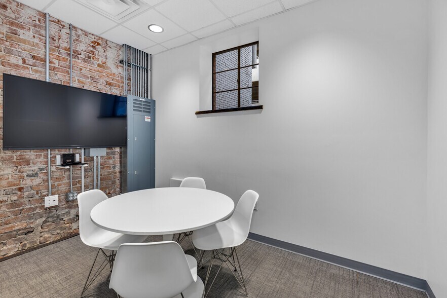 More Photos Of 1616 Stout St, Denver Loft Creative Space For Lease