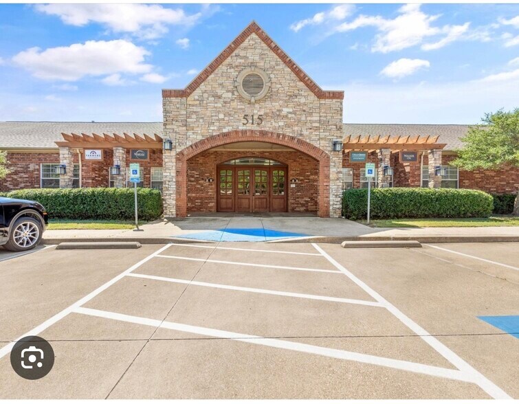 More Photos Of 515 W Southlake Blvd, Southlake Medical For Lease