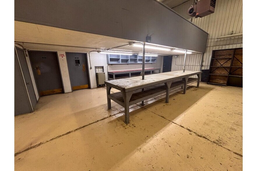 More Photos Of SE 241 SE 10 Ave, Great Bend Warehouse For Sale