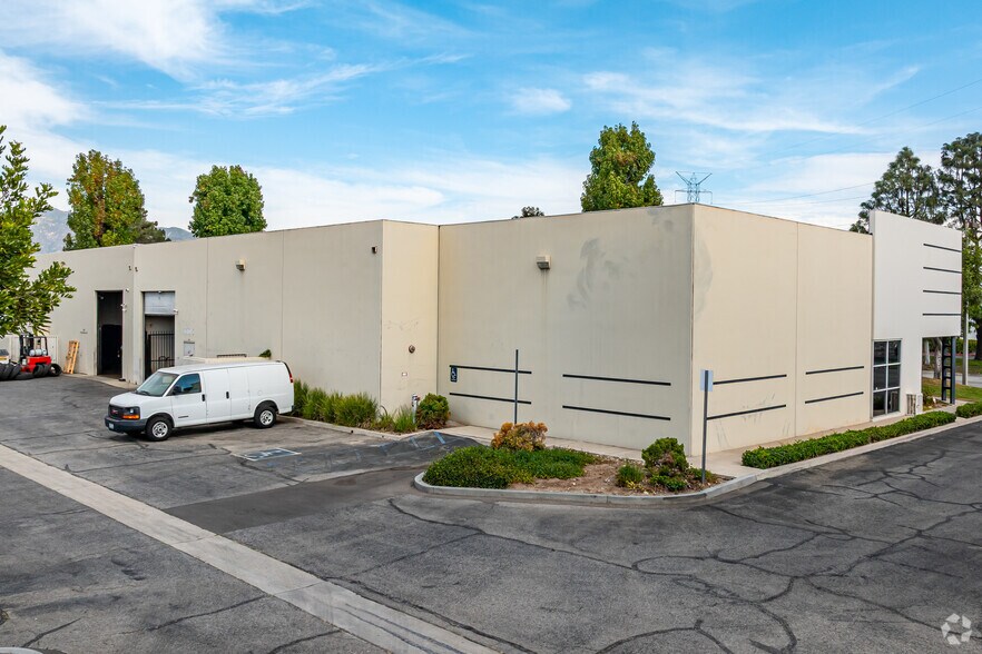 More Photos Of 4611 Littlejohn St, Baldwin Park Warehouse For Lease
