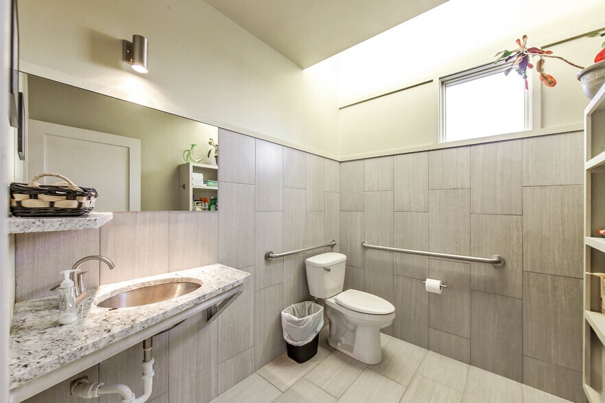 More Photos Of 179 Enterprise Dr, Houma Office Residential For Sale