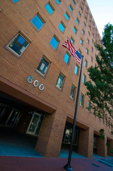 More Photos Of 600 E St NW, Washington Office For Sale