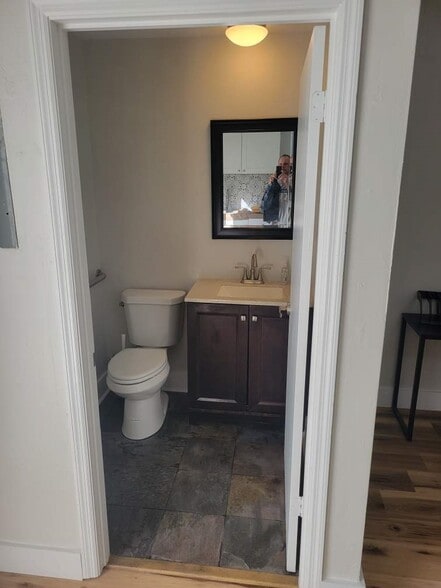 More Photos Of 15220-15236 E Colonial Dr, Orlando Freestanding For Sale