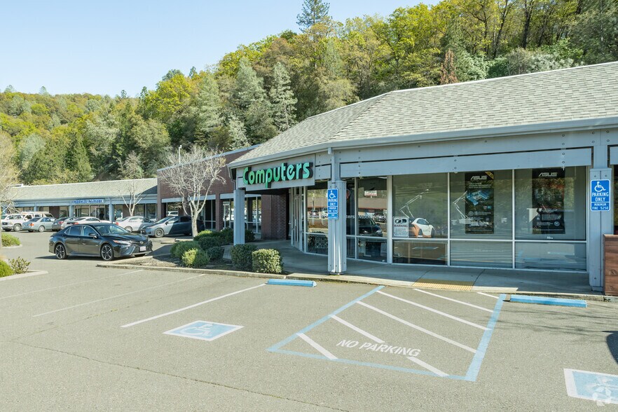 More Photos Of 384 Placerville Dr, Placerville Unknown For Lease