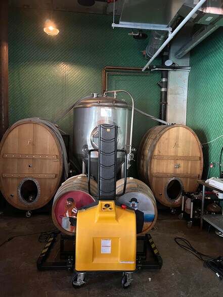 More Photos Of 990 Spring Garden St, Philadelphia Loft Creative Space For Lease