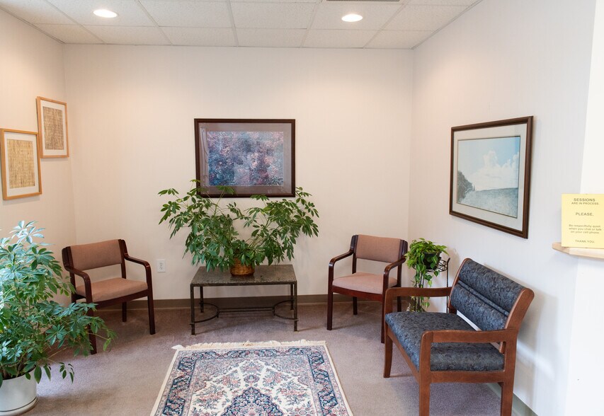 More Photos Of 3707 W Market St, Greensboro Office For Sale