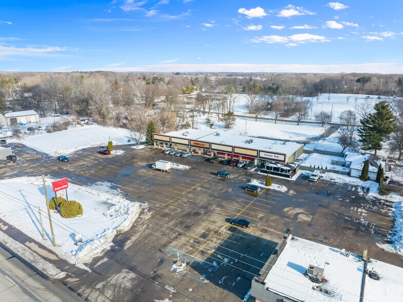 More Photos Of 16209-16235 S US 27, Lansing Unknown For Lease