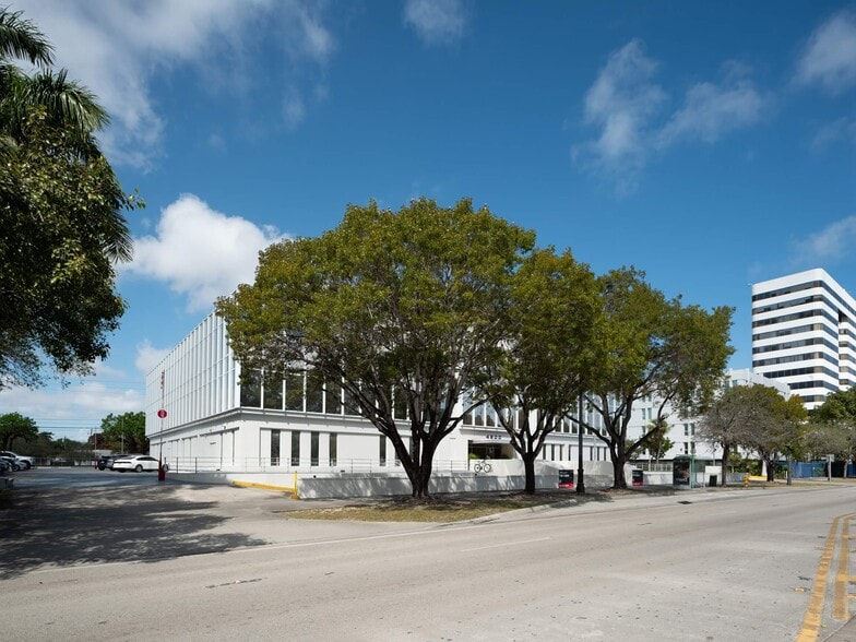 More Photos Of 4500 Biscayne Blvd, Miami Office For Sale