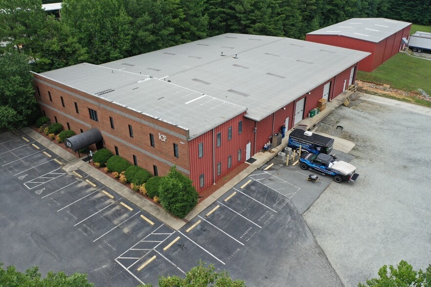 Primary Photo Of 1427 Boulder Ct, Greensboro Warehouse For Lease