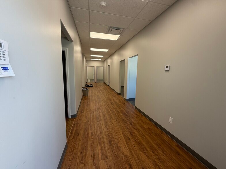 More Photos Of 11244 E 55th Pl, Tulsa Manufacturing For Lease
