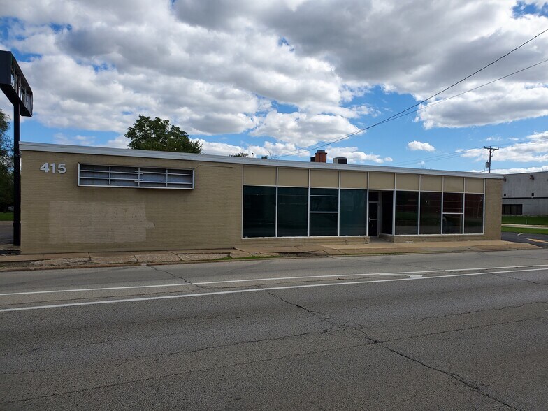 Primary Photo Of 415 N 3rd St, Rockford Light Distribution For Lease