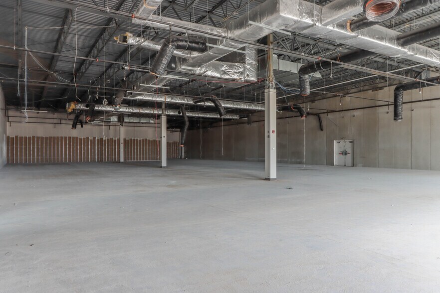 More Photos Of 1784-1794 Plover Rd, Plover Unknown For Lease