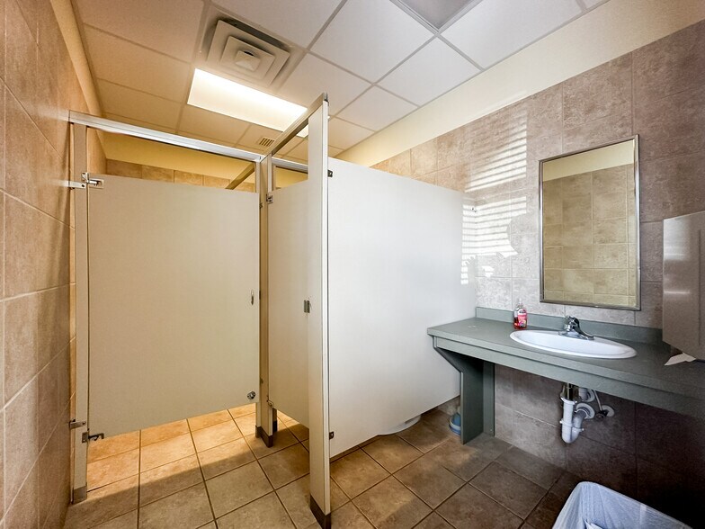 More Photos Of 2117 Harden Blvd, Lakeland Office For Lease