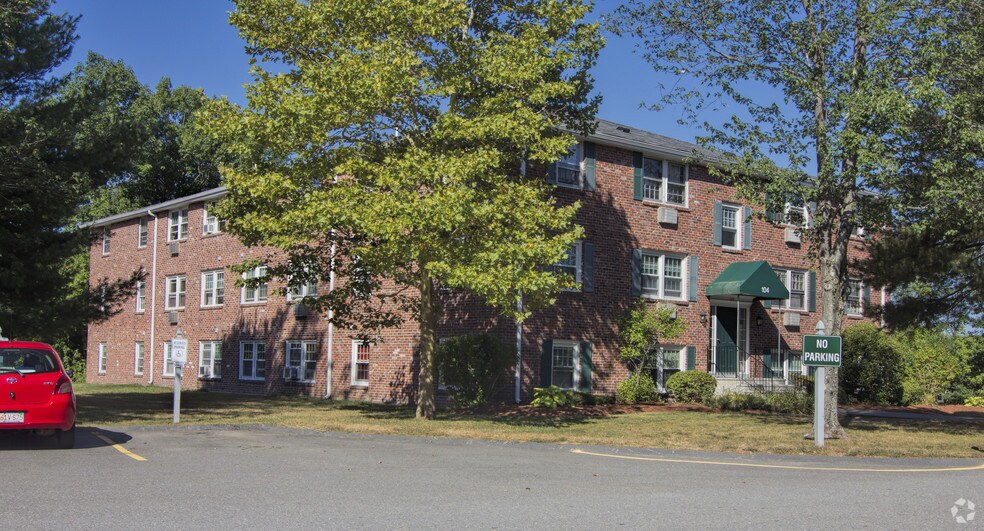 More Photos Of 90 Ridgewood Ln, Gardner Apartments For Sale