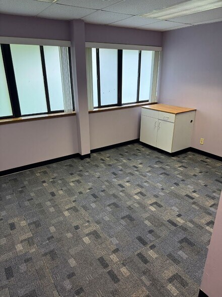 More Photos Of 111 N Main St, Janesville Medical For Lease