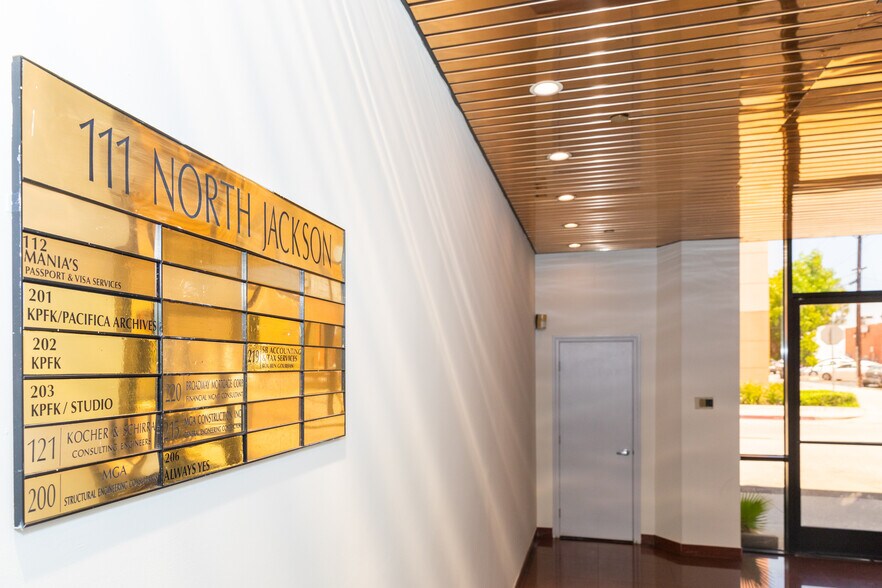 More Photos Of 111 N Jackson St, Glendale Office For Sale