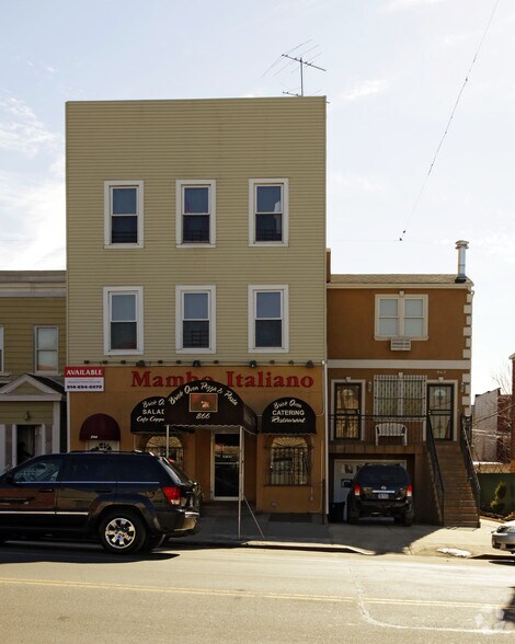 More Photos Of 866 Morris Park Ave, Bronx Storefront Retail Residential For Lease