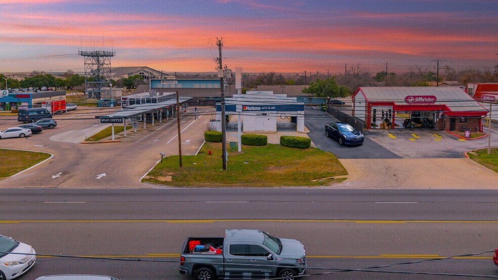 More Photos Of 12212 Ranch Road 620 N, Austin Auto Repair For Sale